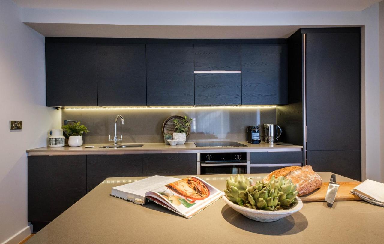 יורק Apartment 21 Hudson Quarter Luxury Apartments-Free Parking 1 Car מראה חיצוני תמונה