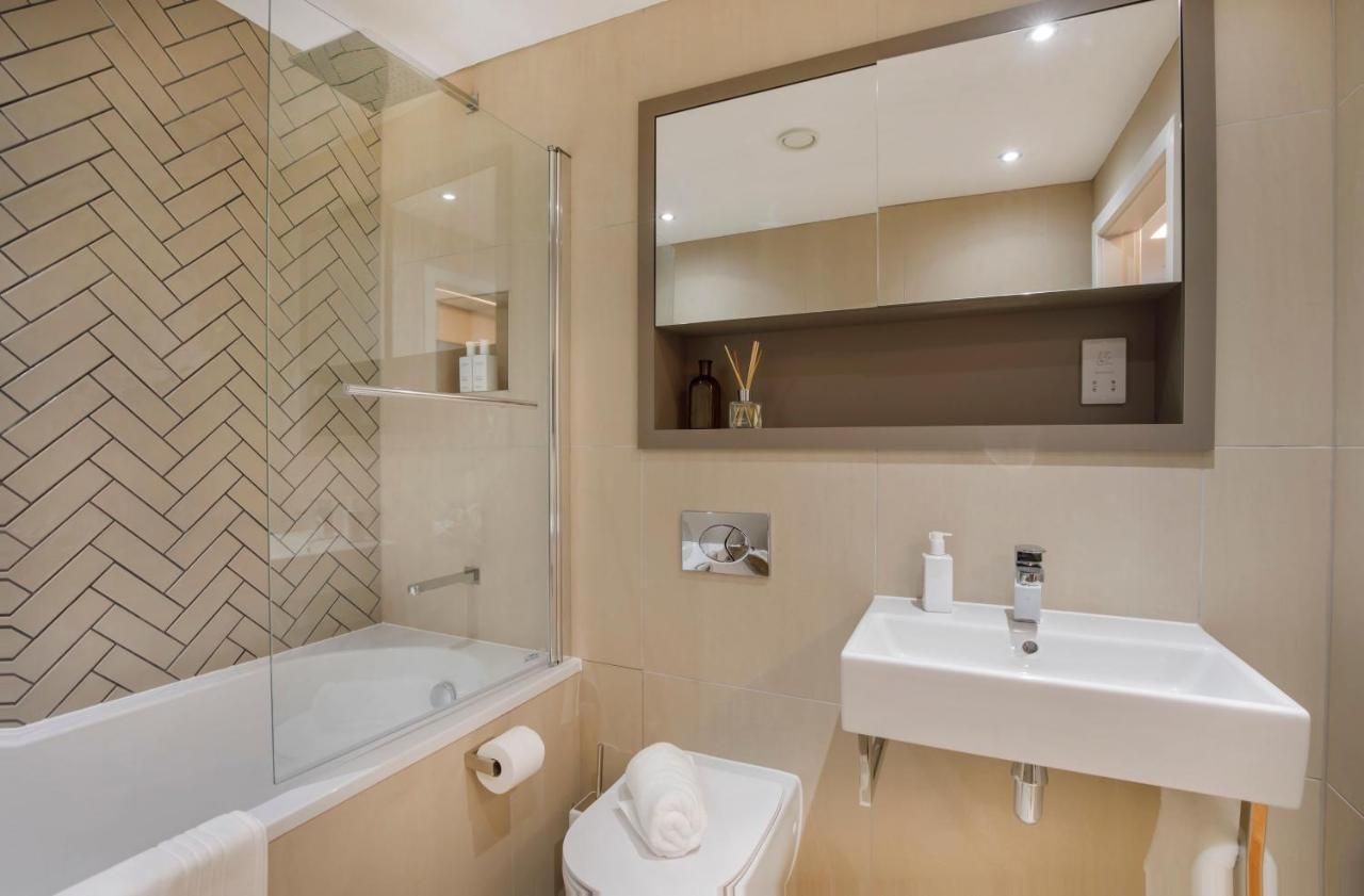 יורק Apartment 21 Hudson Quarter Luxury Apartments-Free Parking 1 Car מראה חיצוני תמונה